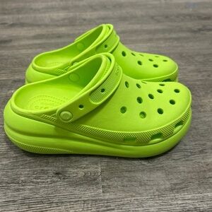 CROCS Neon Green Women's Clogs 9, man 7